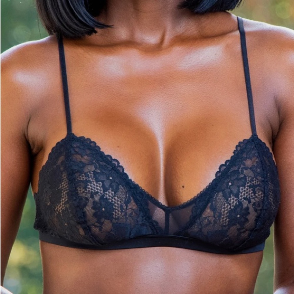 1️⃣7️⃣7️⃣Floral Lace & Mesh Bralette SAVAGEXFENTY